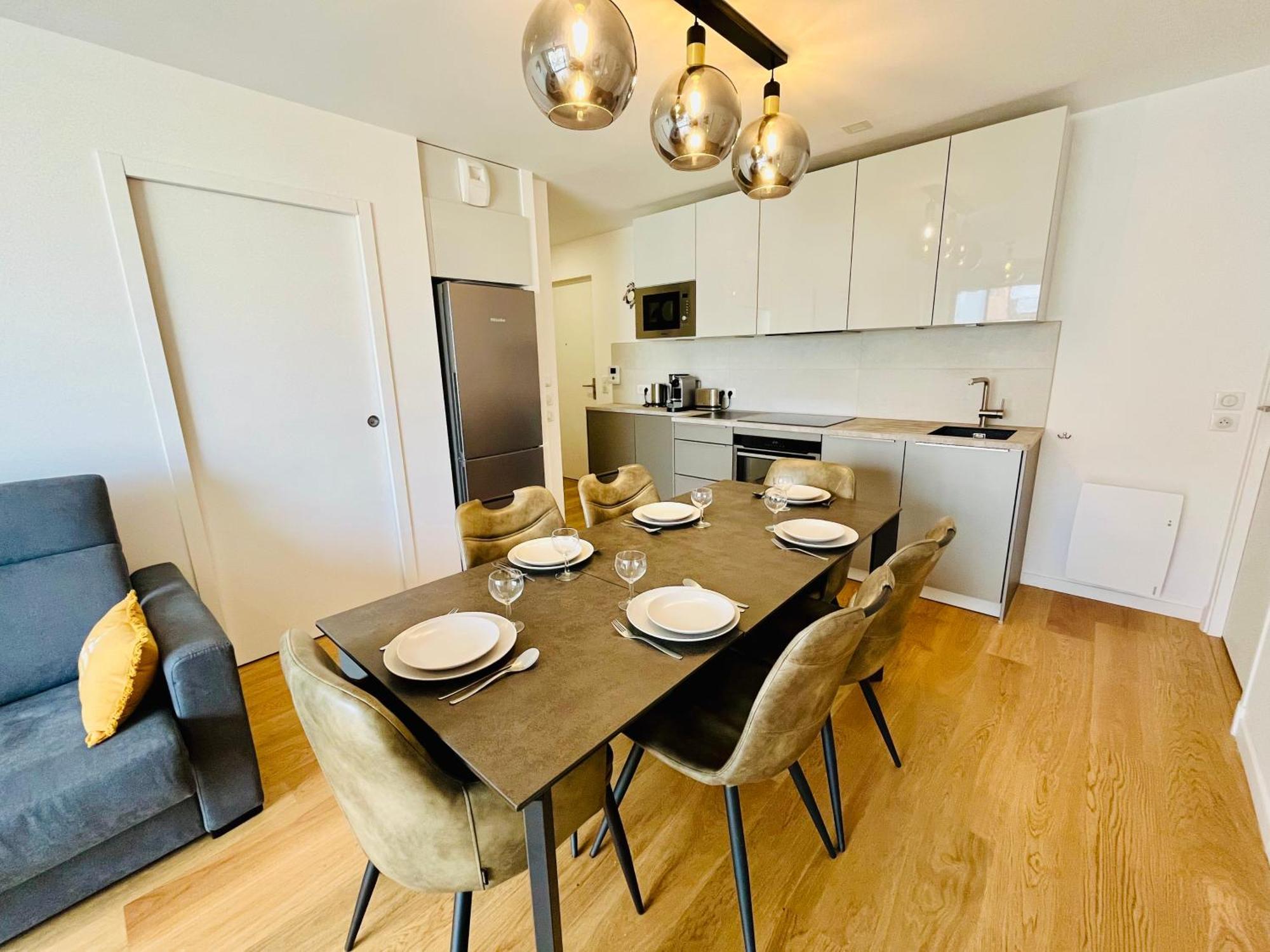 Ferienwohnung Sejour Authentique - Balcon, Parking & Wifi Ultra-Rapide Deauville Exterior foto